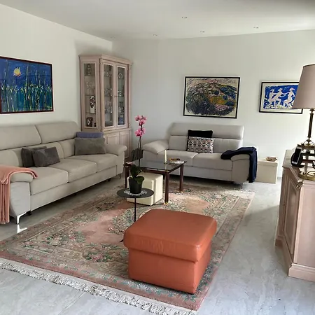 Perla & Palma بيت للعطل زابوريتش