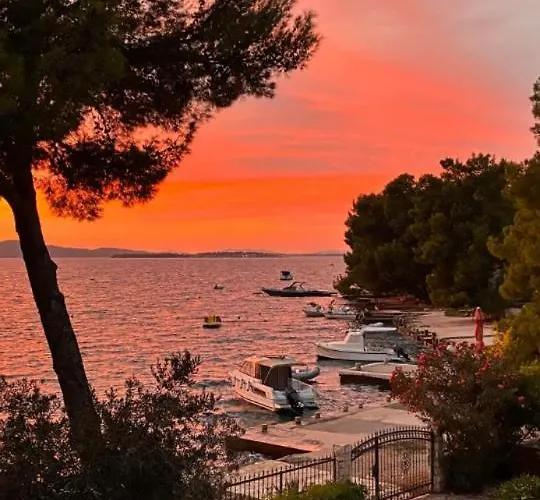 Perla & Palma بيت للعطل زابوريتش